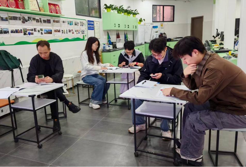 图片1_副本.png 图片1_副本.png