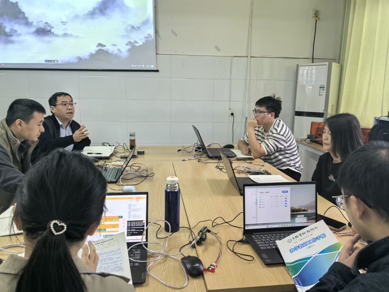 f95c2d9e7d1d40aed6cbef61c8a42741_720.jpg f95c2d9e7d1d40aed6cbef61c8a42741_720.jpg