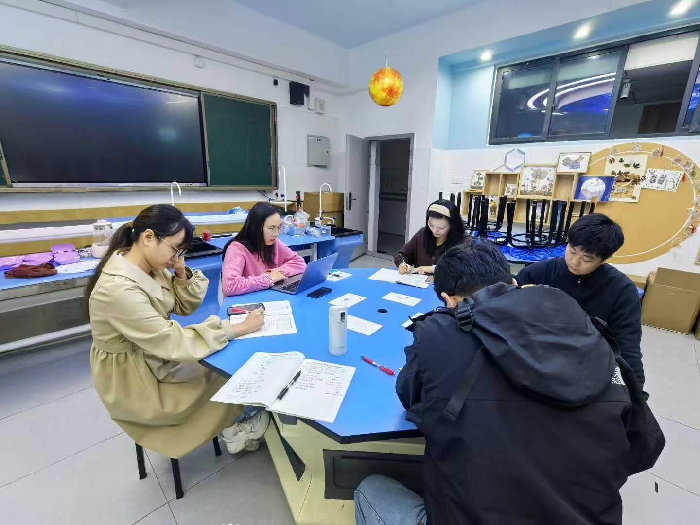 d4e30028e638a6f5bdf21485ac0956e.jpg d4e30028e638a6f5bdf21485ac0956e.jpg